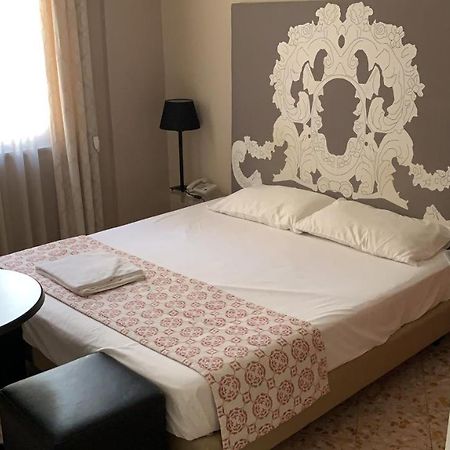 Due Cani Apartment باليرمو المظهر الخارجي الصورة