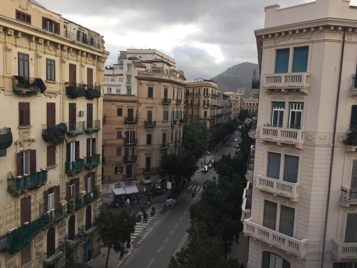 Due Cani Apartment باليرمو المظهر الخارجي الصورة