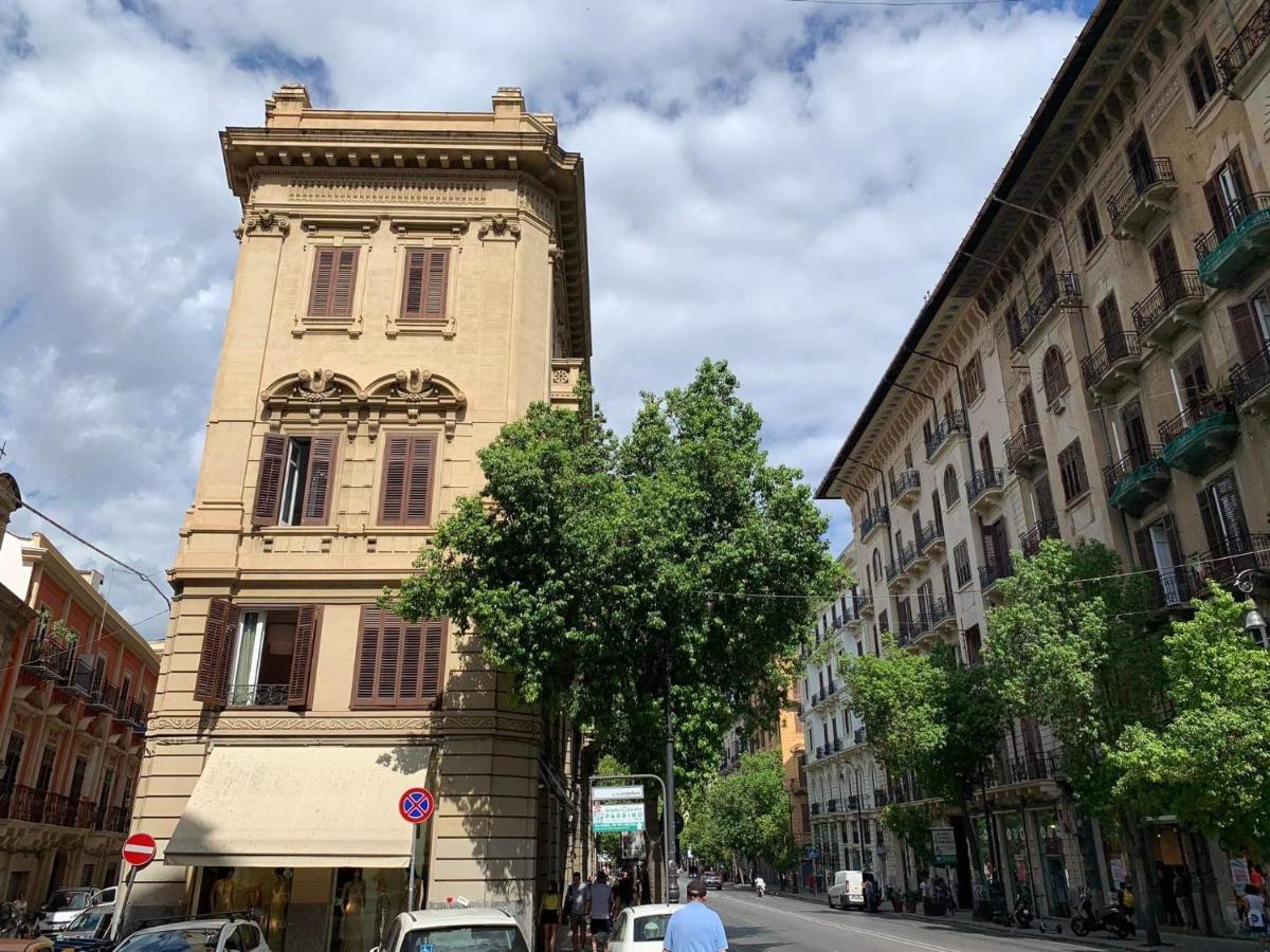 Due Cani Apartment باليرمو المظهر الخارجي الصورة